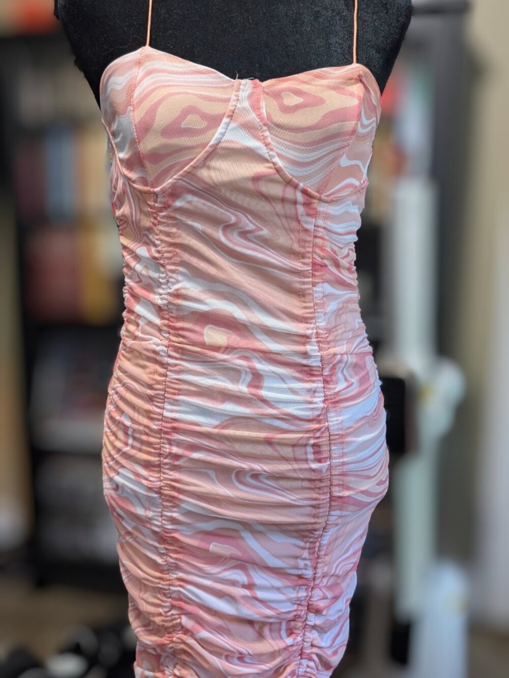 Almost Famous M Ruched Tie Hem Bodycon Dress in Pink or Orange Swirl Retro Mini